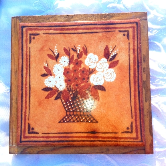 Hand Crafted Italian Tiles - Picture 2 of 11